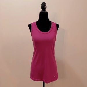 ⭐️2/$20⭐️ Nike Women’s Dri-FIT Ribbed Racerback, M